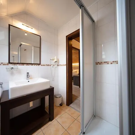 ゲストハウス Landgasthof Goebel